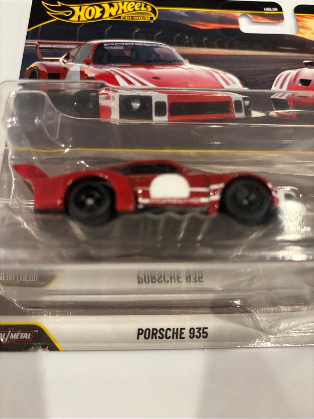 Hot Wheels Premium Red Porsche 935 Twin Pack - Hot Wheels Car Culture - Picture 2 of 6
